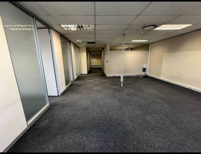 238M² OFFICE TO LET IN CAPE TOWN CITY CENTRE